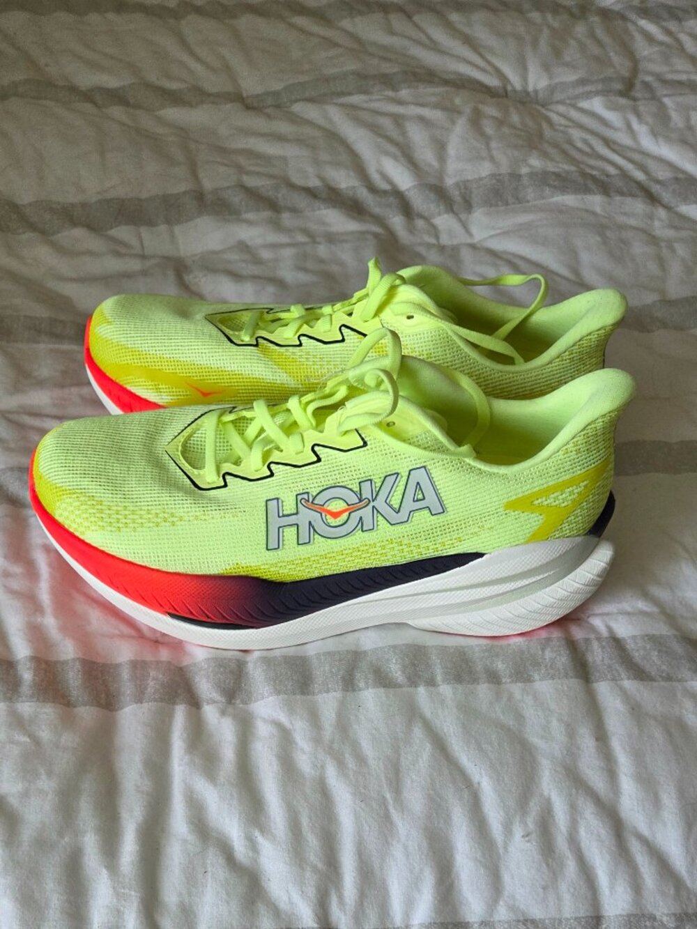 Hoka Mach 3 speed shoe